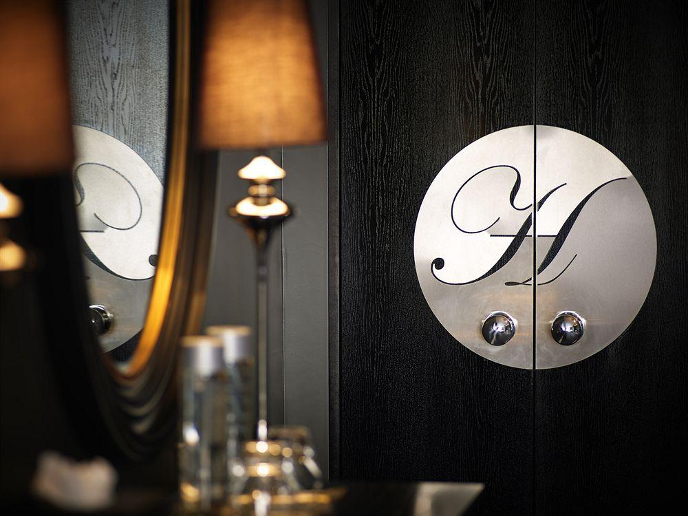 Paddocks House Hotel Нюмаркет Екстериор снимка