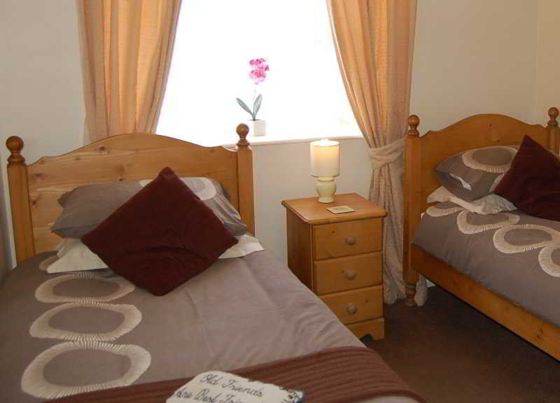 Paddocks House Hotel Нюмаркет Екстериор снимка